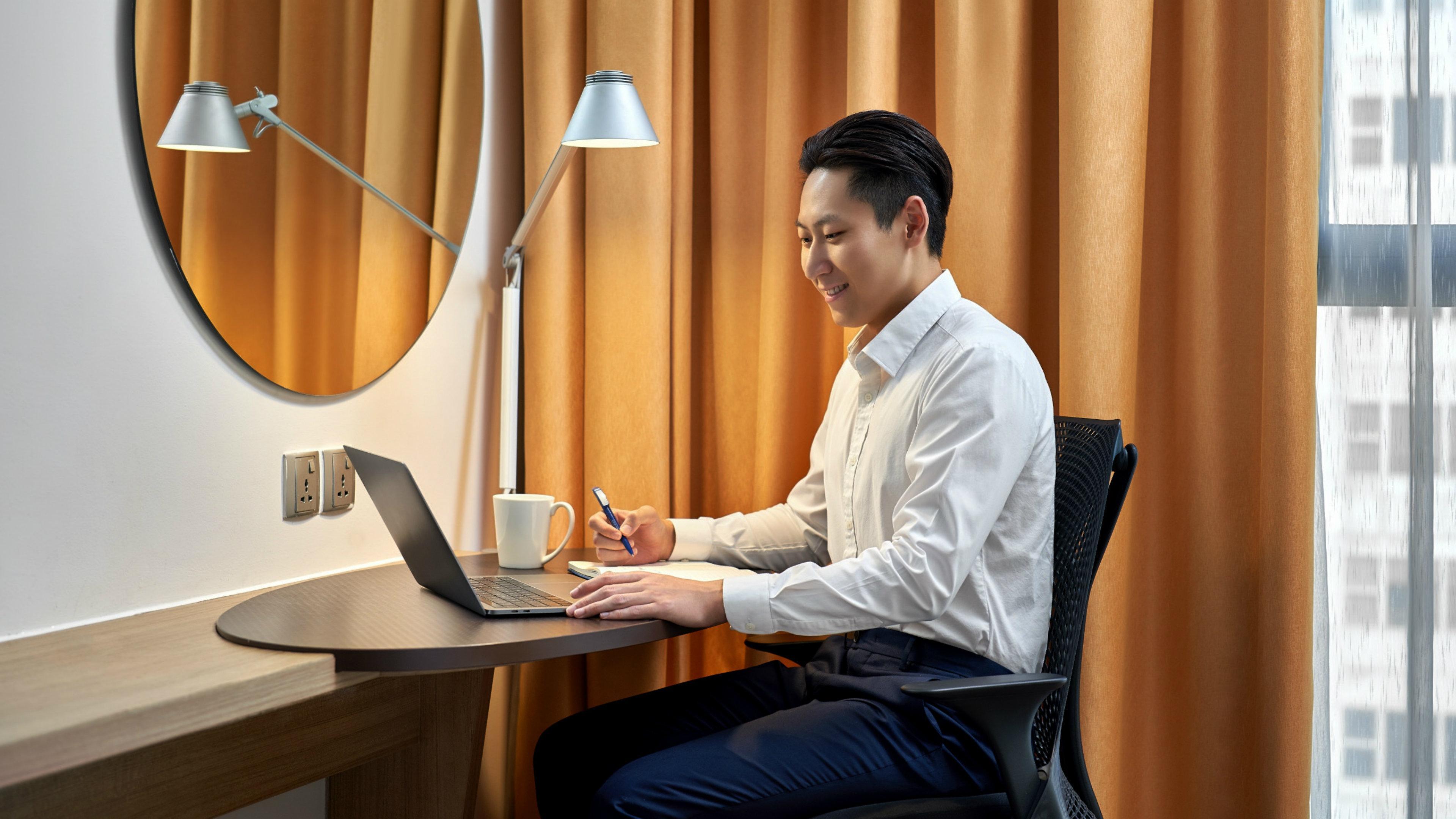 Holiday Inn Express Kota Kinabalu City Centre By Ihg Exterior foto